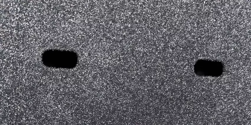 Tesla bez portów USB z powodu braku chipów