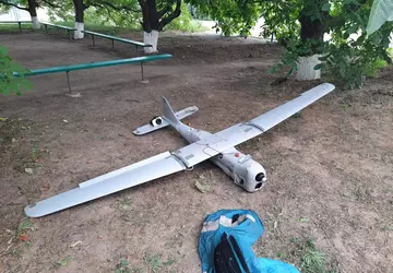 Rosyjski tajny dron "Kartograf" z tuzinem ...