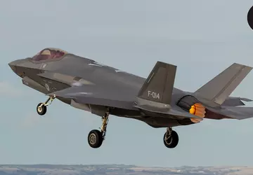 F-35 Lightning II po raz pierwszy ...