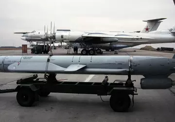 Wielka Brytania potwierdza, że Rosja bombarduje ...