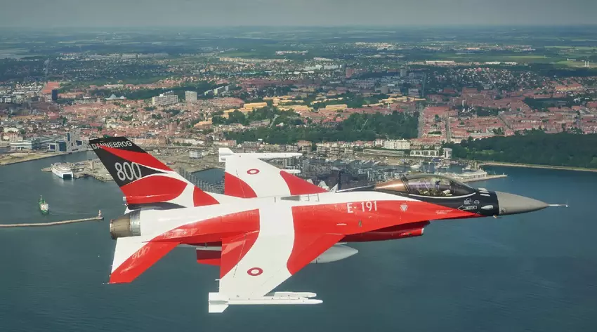 Argentyna jest bliska zakupu 32 myśliwców F-16 Fighting Falcon i czterech samolotów patrolowych P-3 Orion za łączną kwotę 450 milionów dolarów.