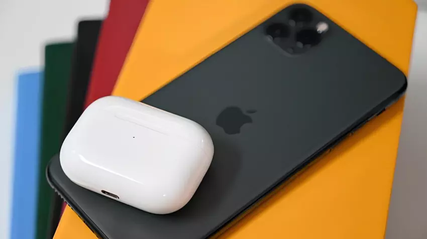 Insider: iPhone 17 Pro może otrzymać obsługę ładowania wstecznego 7,5 W