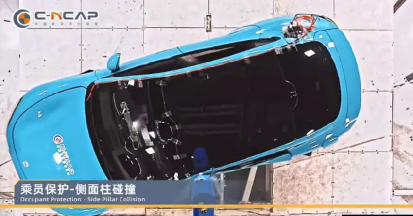 Test zderzeniowy Xiaomi SU7. Ilustracja: Carnewschina