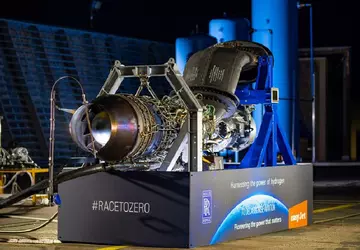 Rolls-Royce testuje pierwszy zaawansowany silnik lotniczy ...