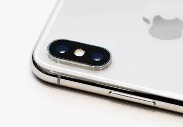 Zdjęcia etui na iPhone'a 16 potwierdzają ...