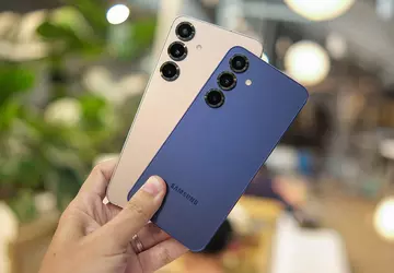 Akumulator większy — obudowa cieńsza: zostały ...