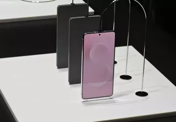 Insider: Galaxy S26 Edge schudnie, ale ...