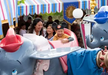 Disney oskarżony o nielegalne skanowanie twarzy: ...