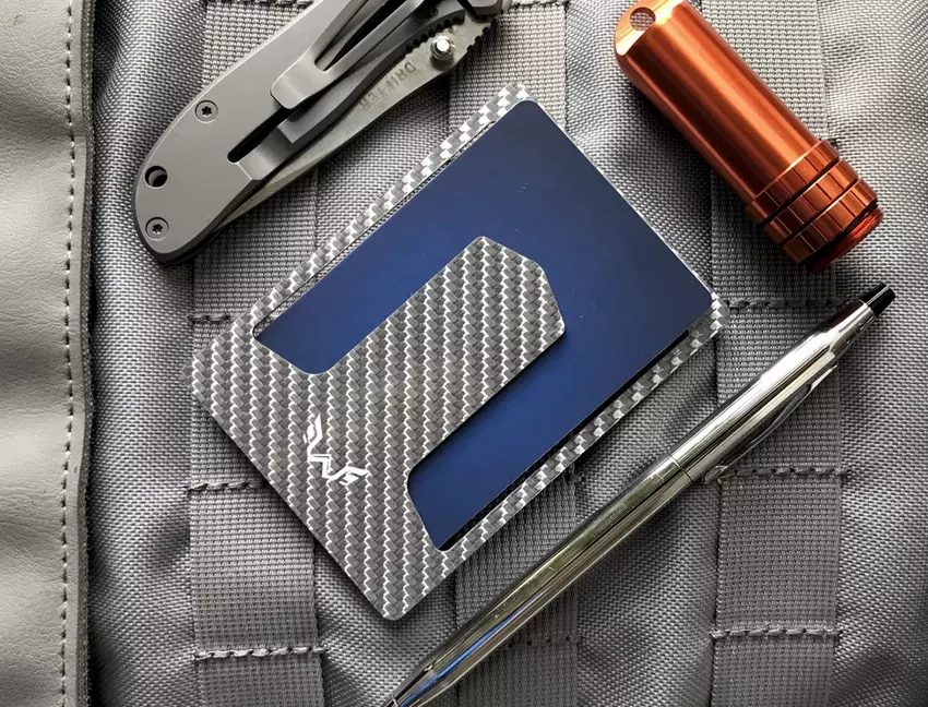 WYN WALLET 2.0: portfel wielkości karty kredytowej o wartości 22 USD