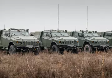 Ukraińskie wojsko otrzymało nowe krajowe pojazdy ...