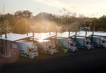 Daimler Truck stworzy największą półpubliczną sieć ...