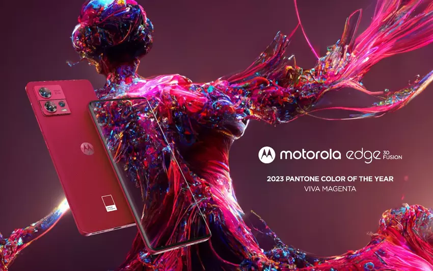 Motorola prezentuje smartfon Edge 30 Fusion w kolorze Viva Magenta, nazwanym przez Pantone kolorem roku 2023