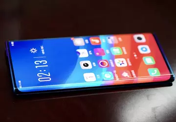 Oppo ogłosił nowy smartfon z wyświetlaczem ...