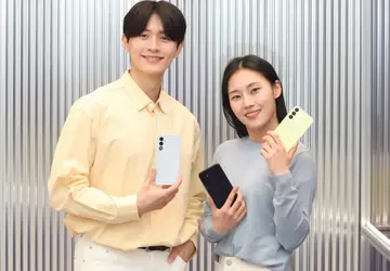 MediaTek Dimension 6300+ i Android 14: ...