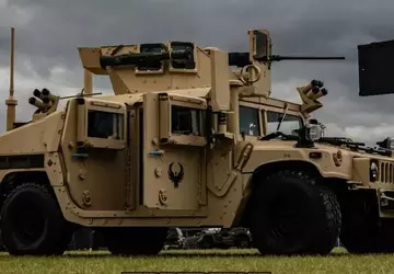 Unikalny materiał: Ukraińska SDF w amerykańskich ...