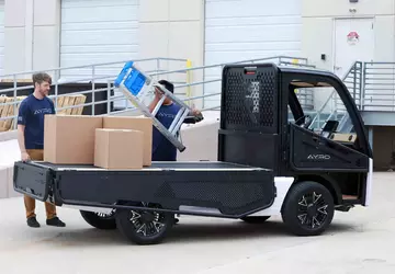 AYRO otworzyło przedsprzedaż modelu Vanish: kompaktowej ...