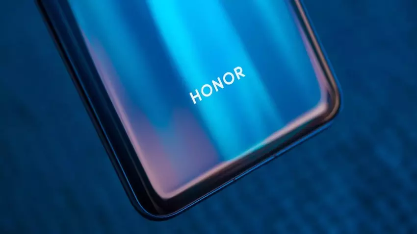 Wygląd, taki jak w Honor 20: smartfon średniej klasy Honor 9X Pro pojawił się na renderach prasowych