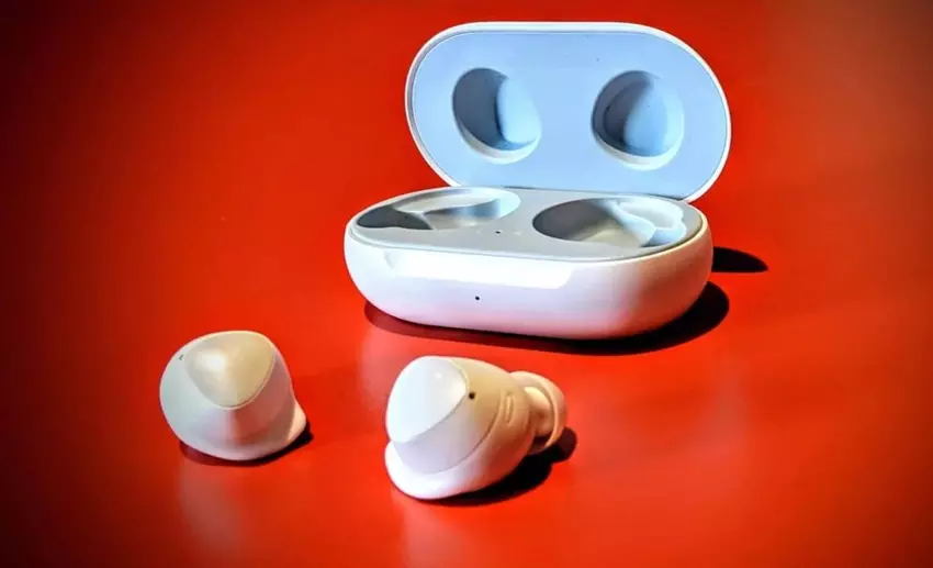 Słuchawki Samsung Galaxy Buds + zauważono w aplikacji iOS