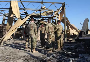 Baza lotnicza Al-Assad w Iraku, w ...