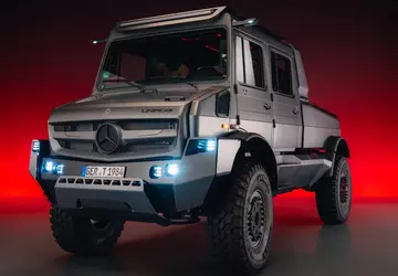 Mercedes-Benz przekształcił Unimoga w ciężarówkę, z ...