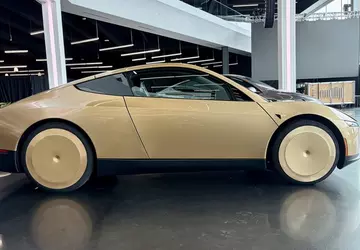 Tesla Cybercab rusza z seryjną produkcją: ...