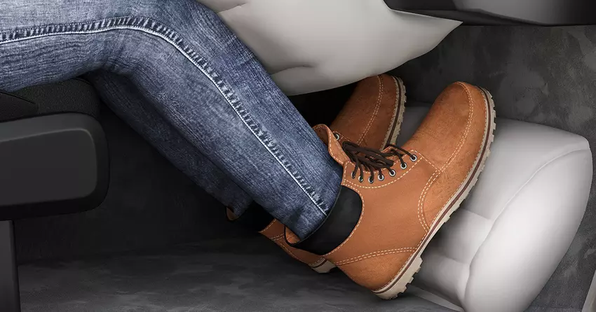 Firma ZF Lifetec stworzyła pierwszą na świecie poduszkę powietrzną dla pięty - ratuje stopy w wypadkach drogowych