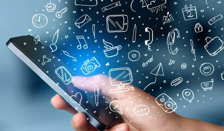 Smartfony podbijają świat: 64% światowego ruchu internetowego przypada na urządzenia mobilne — odnotowany nowy rekord