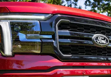 Ford patentuje innowacyjne przenośne ładowarki dla ...