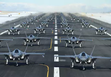 Lockheed Martin otrzymał 7,8 mld dolarów ...