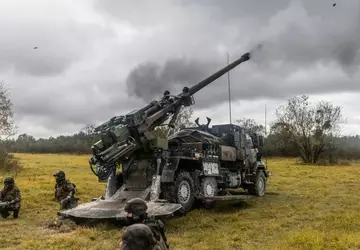 Emmanuel Macron potwierdził, że Francja przekaże ...