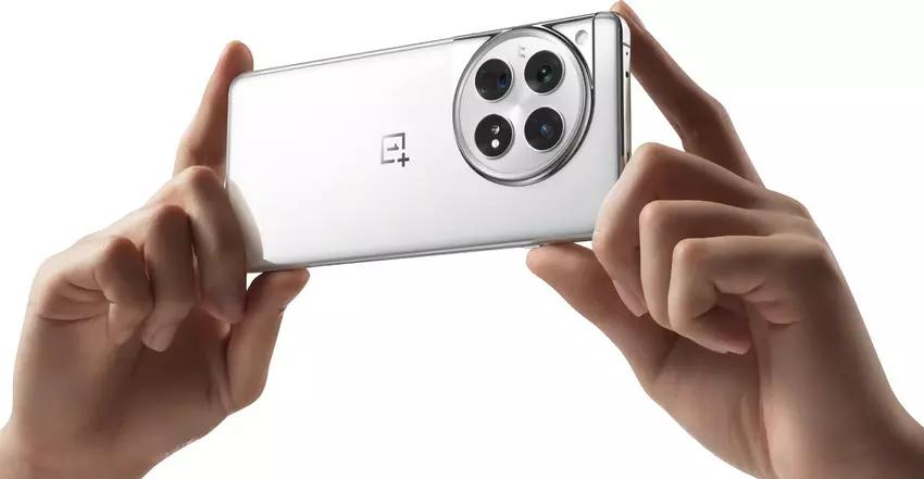 OnePlus 12 Glacial White Edition zadebiutował poza Chinami