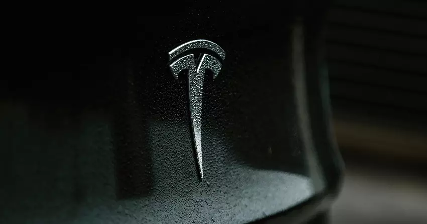Tesla ma za sobą najgorszy dzień na giełdzie od 2020 roku: akcje spadły o 15 procent.