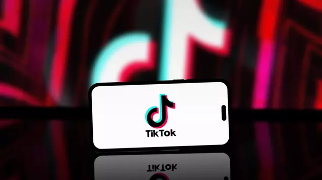 TikTok wprowadza płatną subskrypcję bez reklam, ...