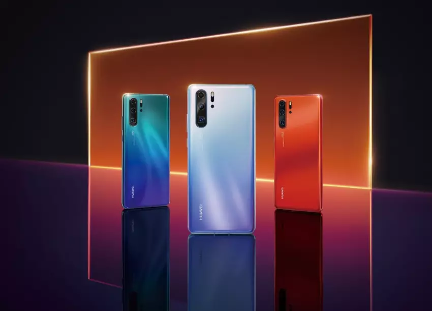 Amazon potwierdził cennnik i cechy smartfonu Huawei P30 Pro