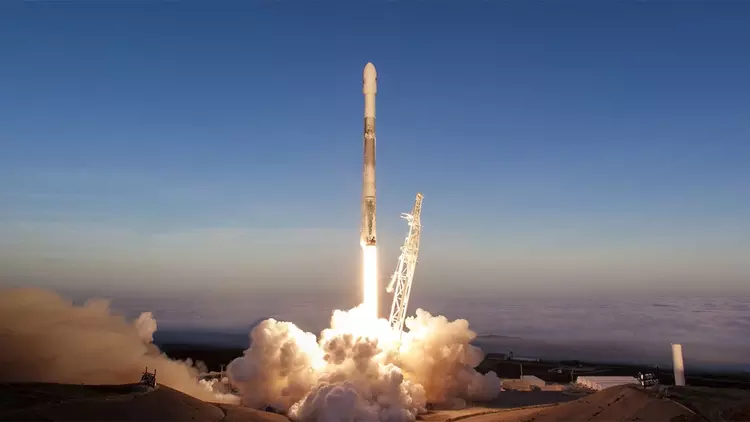 Falcon 9 ustanawia nowy rekord: 37. ...