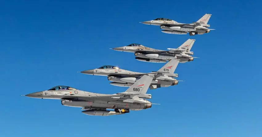 Rumunia zakupiła używane myśliwce F-16 Fighting Falcon od Norwegii za kwotę 13 mln USD, ale otrzyma tylko część pierwszej partii do końca 2023 r.