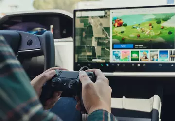 Za kilka miesięcy autopilot Tesli pozwoli ...