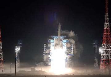 Rosyjski satelita wojskowy Cosmos-2560 wypada z ...