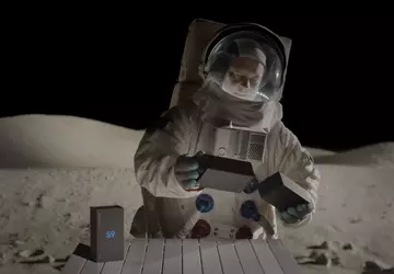 Samsung Galaxy S9 rozpakowany na Księżycu