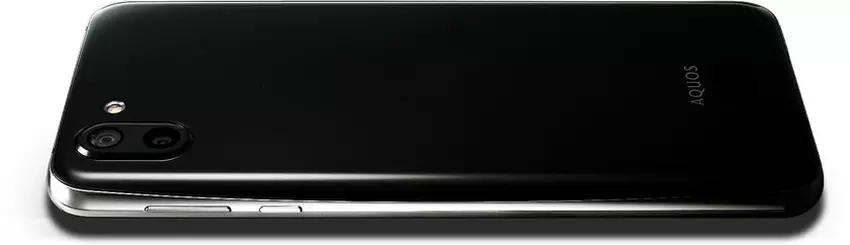 sharp-aquos-r2-released-back.jpg