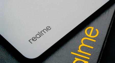 Realme obiecuje budżetowy składany smartfon