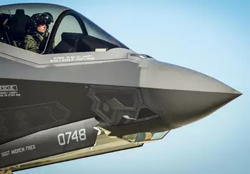 F-35 Lightning II przechodzi gruntowną modernizację ...