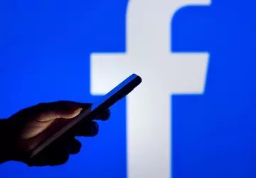 Facebook planuje zamknąć kartę aktualności w ...