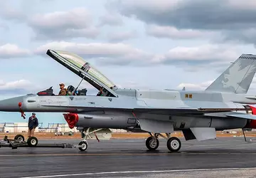 Polska pomoże zbudować zmodernizowane myśliwce F-16 ...