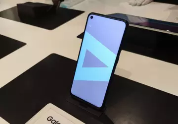 Samsung Galaxy A60: smartfon z gadającym ...