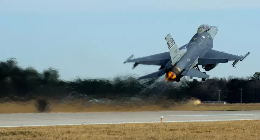 Tajlandia opóźnia zakup nowych myśliwców, które zastąpią starsze samoloty F-16A/B Fighting Falcon