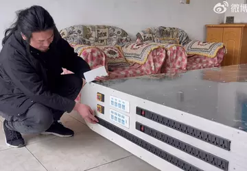 Ma 60 portów i może ładować ...