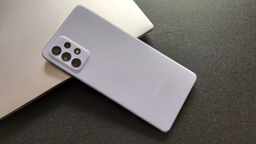 Samsung Galaxy A72 otrzymuje aktualizację zabezpieczeń z sierpnia 2024 r. w niektórych krajach azjatyckich