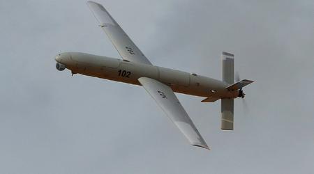 Niezidentyfikowany europejski kraj zamówił setki dronów kamikadze SkyStriker od Elbit Systems, które mogą niszczyć rosyjskie systemy obrony powietrznej Pantsir-S1.