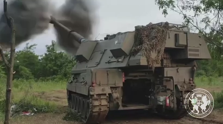 Ukraińskie Siły Zbrojne po raz pierwszy pokazują brytyjską samobieżną haubicę 155 mm AS-90 w akcji